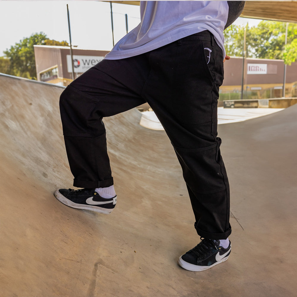 Black Canvas Carpenter Trousers ‐ HIGH DIVE APPAREL
