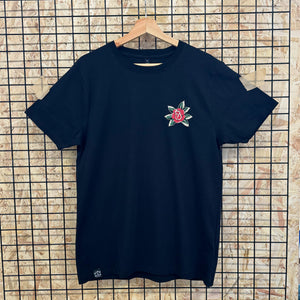 Bemalte Vase Schwarzes T-Shirt