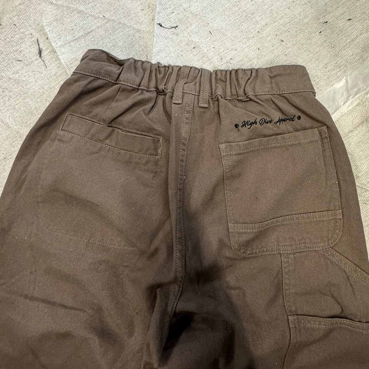 Pantalones de carpintero de lona marrón