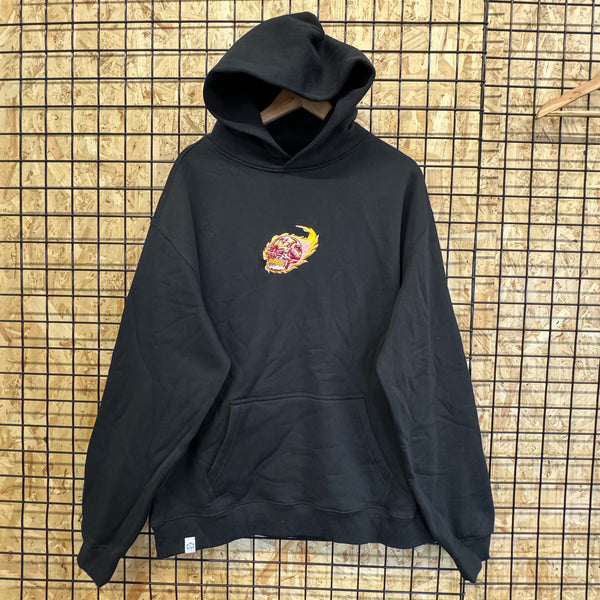 Sudadera con capucha extragrande bordada con calavera en llamas 