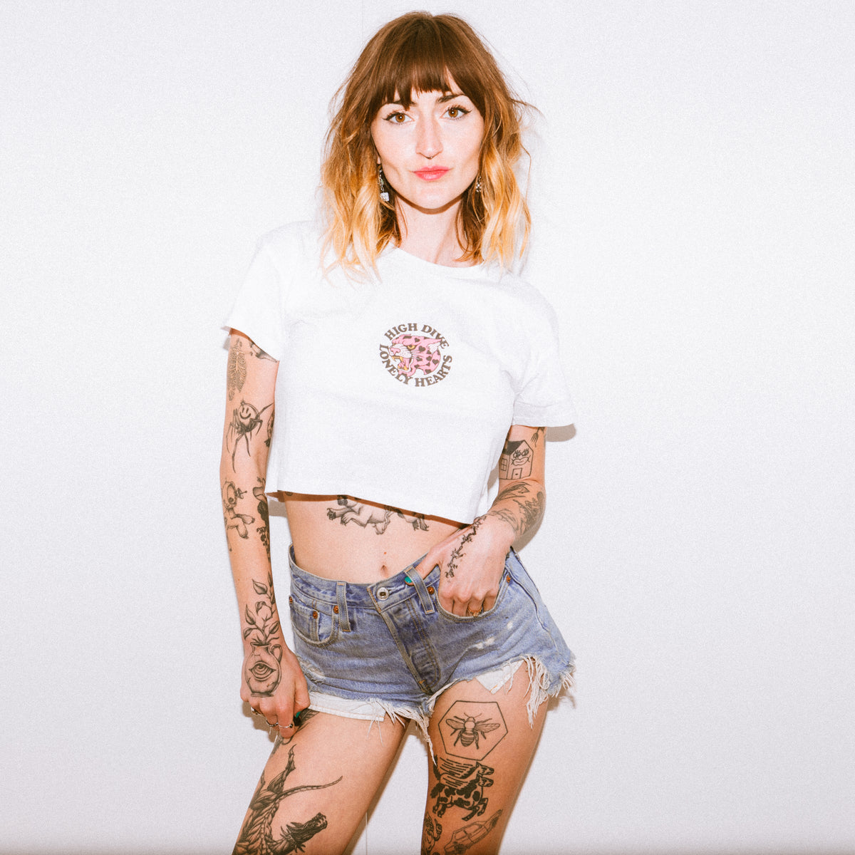 Top corto con rosas 