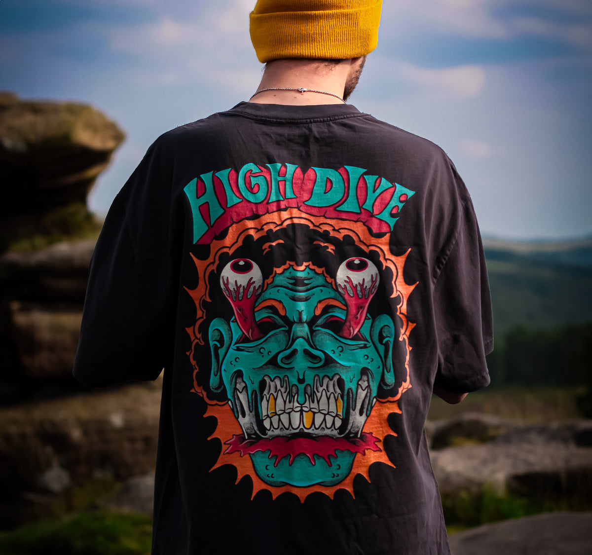 MadMan Ultra Heavy Faded Tee