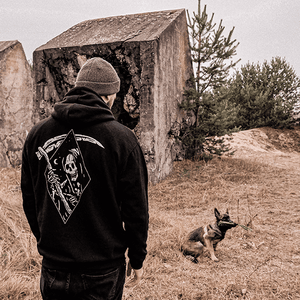 Sudadera con capucha La vida es sombría 