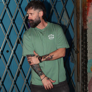 Camiseta básica de gran tamaño verde salvia 